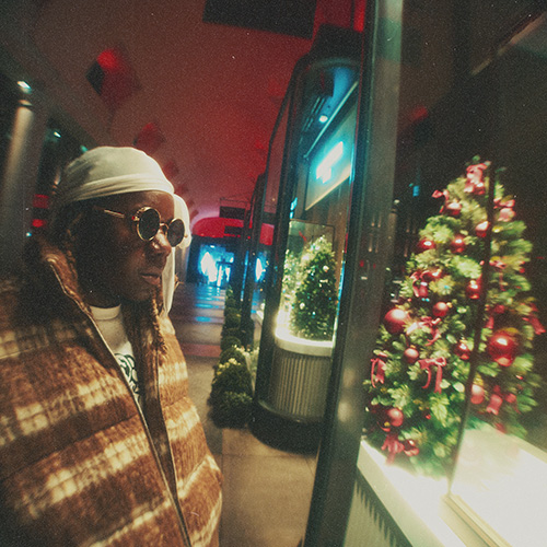 Jupiter Grey Releases New Single ‘Christmas Comes’